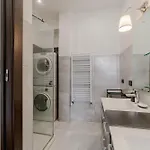 Guesthost - Modern Bright Flat In דירה טורינו