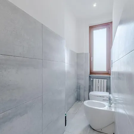 Guesthost - Modern Bright Flat In 아파트