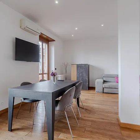 Guesthost - Modern Bright Flat In *