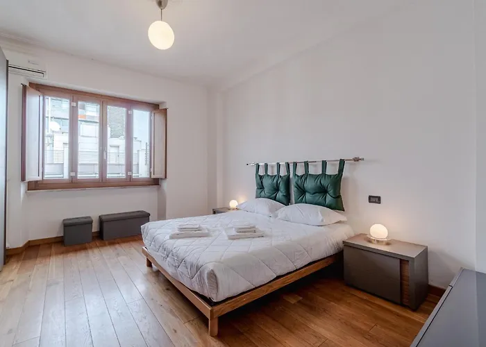 Guesthost - Modern Bright Flat In Turin